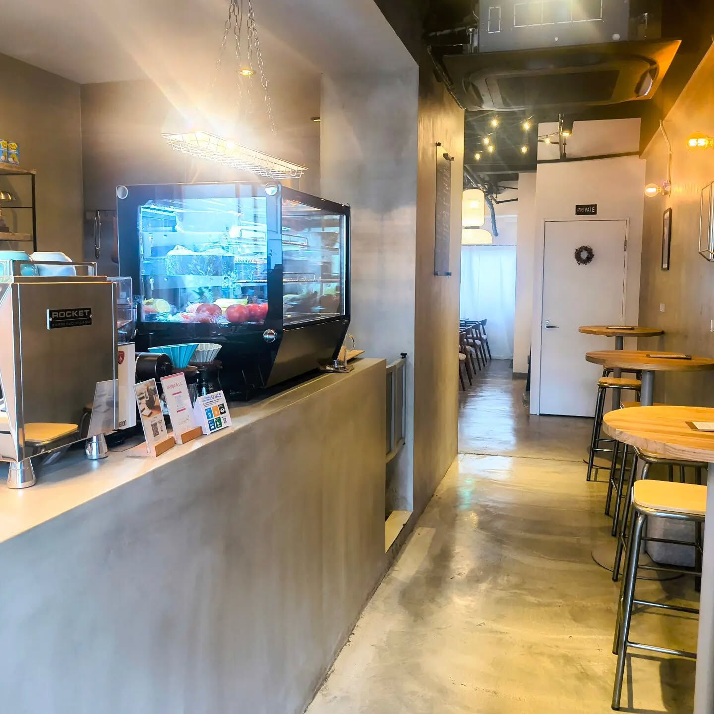 当コーヒーショップでは、お客様の気分に合わせた特別な時間をお